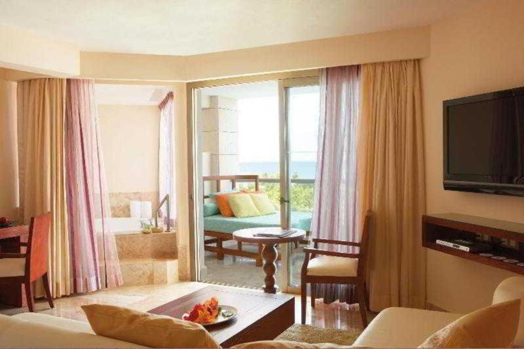 Excellence Playa Mujeres (Adults Only) Hotel Cancun Exterior photo